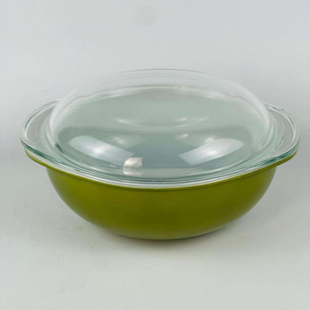 Pyrex Covered 2 QT Serving Casserole Dish Green No. 25